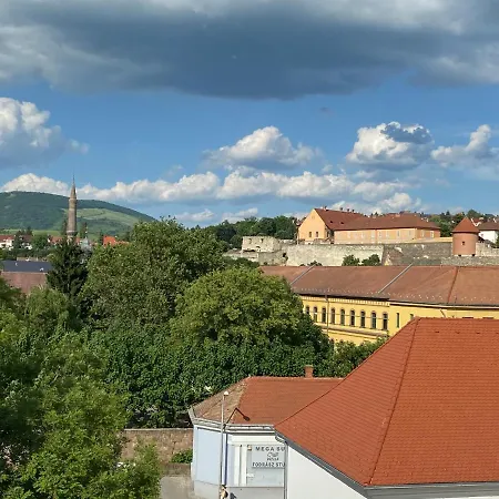Rooftop Apartment Eger