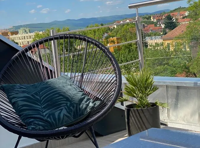 Lägenhet Rooftop Eger