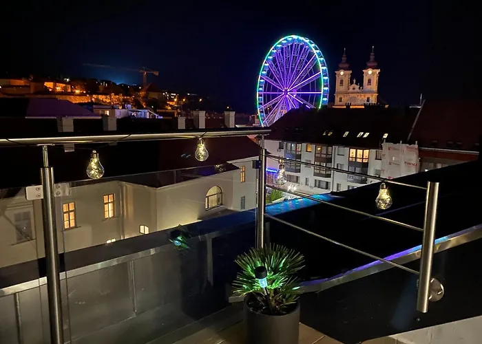 Lägenhet Rooftop Eger